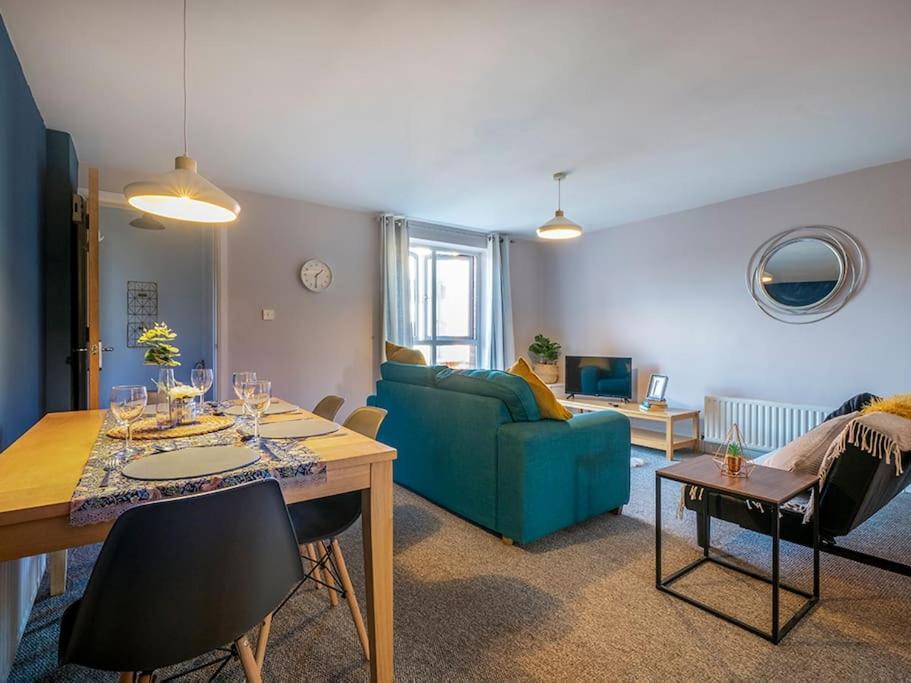 Lovely 2 Bedroom Apt At Ormeau Park W/ Free Parking Belfast Extérieur photo